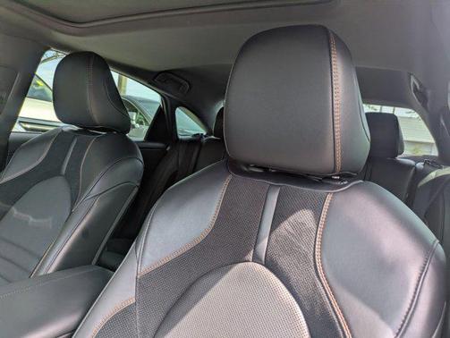 Wind Chill Pearl 2019 Toyota Avalon XSE