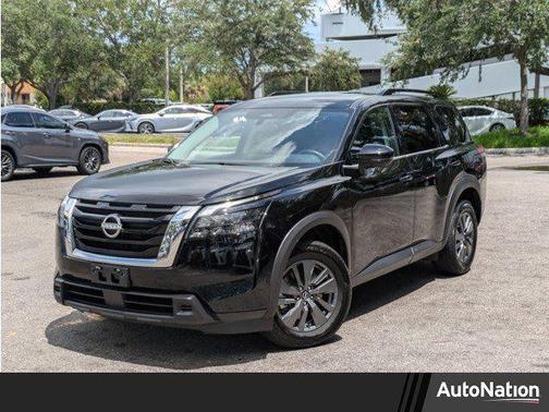 2024 Nissan Pathfinder SV FWD