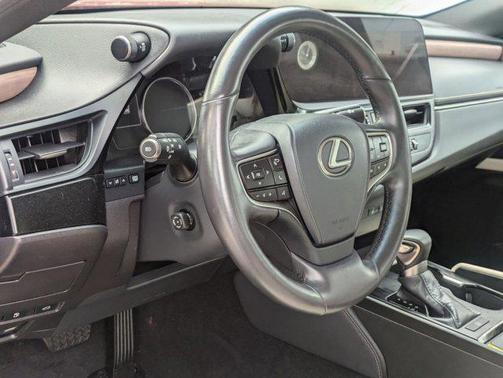 2025 Lexus ES 350 Base