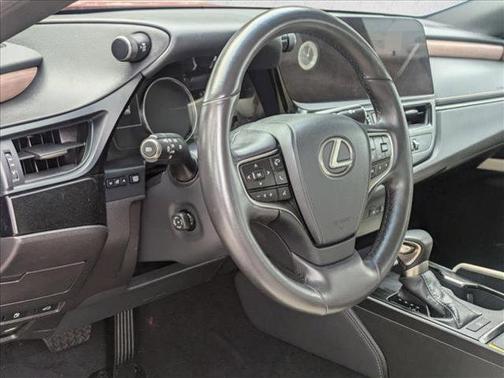 2025 Lexus ES 350 Base