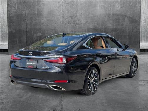 2025 Lexus ES 350 Base