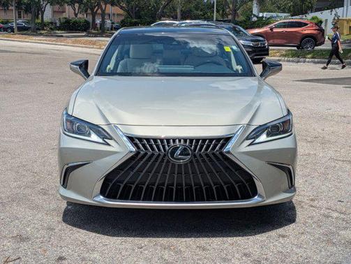 2022 Lexus ES 350 Base
