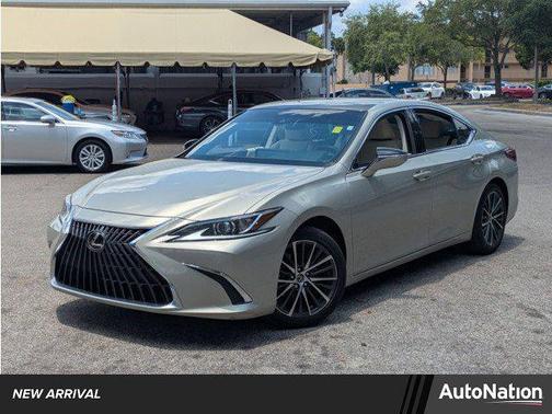 2022 Lexus ES 350 Base