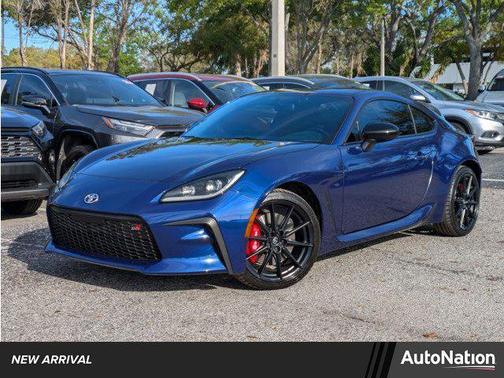 2025 Toyota GR86 Premium