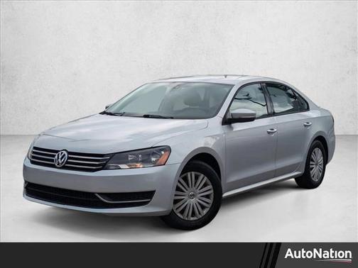 2014 Volkswagen Passat 1.8T S