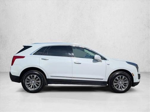 Crystal White Tricoat 2019 Cadillac XT5 Luxury