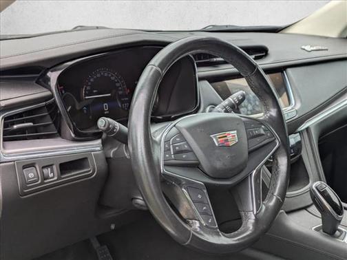 Crystal White Tricoat 2019 Cadillac XT5 Luxury