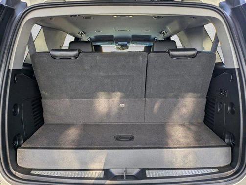 Sparkling Silver Metallic 2017 GMC Yukon SLT