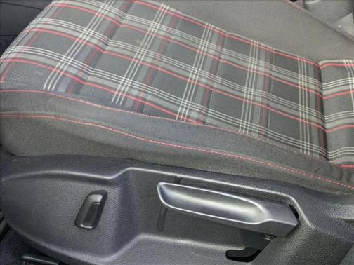 2018 Volkswagen Golf GTI 2.0T S 4-Door