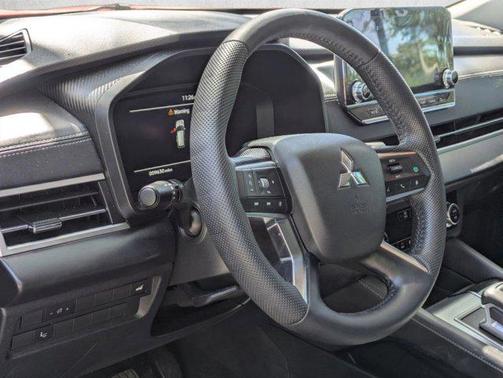 Red Diamond 2023 Mitsubishi Outlander SEL 2.5 2WD