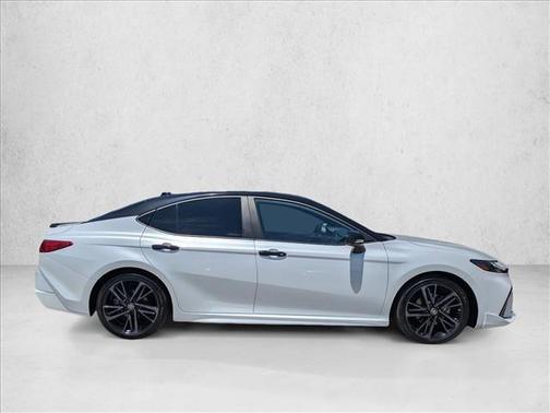 Wind Chill Pearl 2025 Toyota Camry XSE