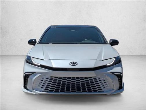 Wind Chill Pearl 2025 Toyota Camry XSE