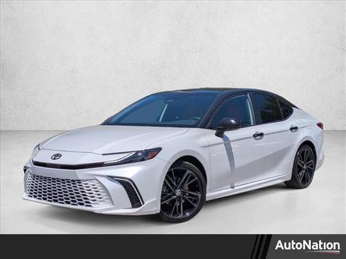 Wind Chill Pearl 2025 Toyota Camry XSE