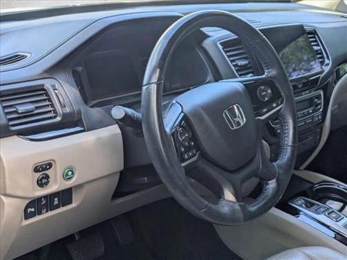 Platinum White Pearl 2021 Honda Pilot Touring 8-Passenger