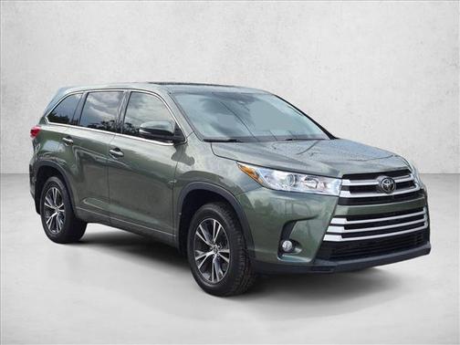 Alumina Jade Metallic 2018 Toyota Highlander LE Plus