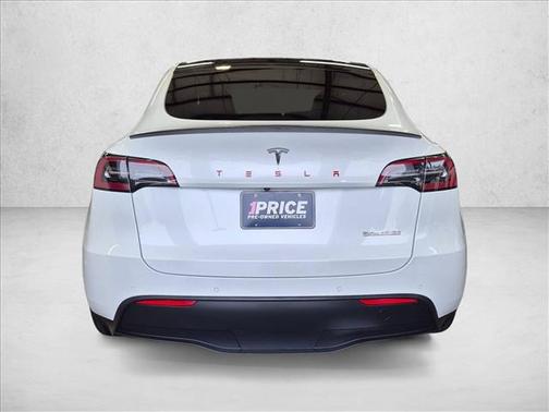 Pearl White Multi-Coat 2022 Tesla Model Y Performance Dual Motor All-Wheel Drive