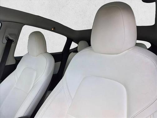 Pearl White Multi-Coat 2022 Tesla Model Y Performance Dual Motor All-Wheel Drive