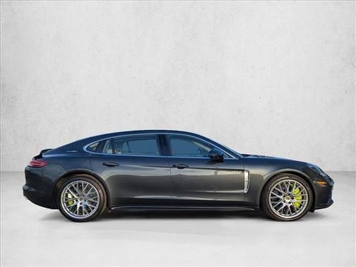 Volcano Grey Metallic 2018 Porsche Panamera Turbo Executive