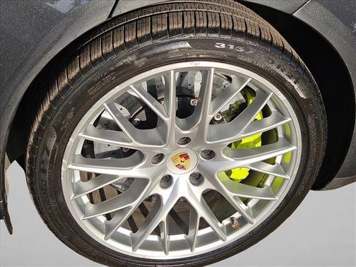 Volcano Grey Metallic 2018 Porsche Panamera Turbo Executive