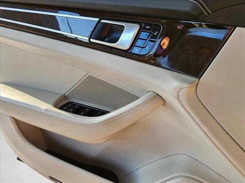 Volcano Grey Metallic 2018 Porsche Panamera Turbo Executive
