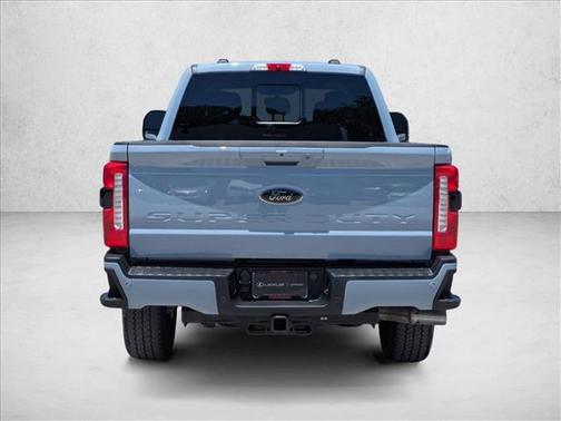 Glacier Gray Metallic Tri-Coat 2024 Ford F-250 Lariat