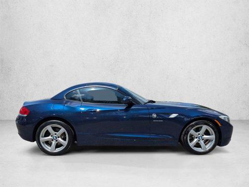 Deep Sea Blue Metallic 2013 BMW Z4 sDrive28i