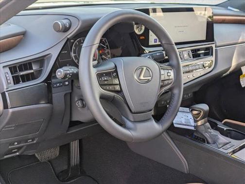 2025 Lexus ES 350 Base