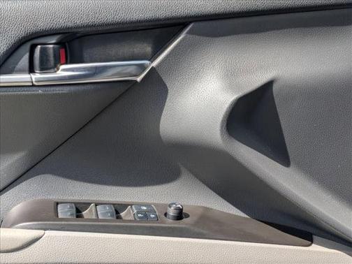 Celestial Silver Metallic 2022 Toyota Camry SE