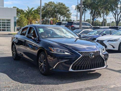 2025 Lexus ES 350 Base
