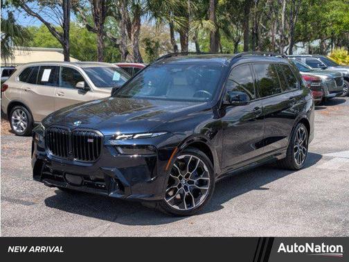 Carbon Black Metallic 2025 BMW X7 M60i