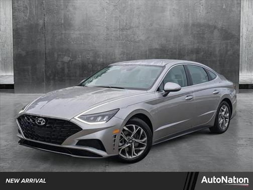 2022 Hyundai SONATA SEL