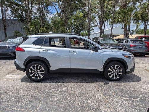 Sonic Silver 2025 Toyota Corolla Cross XLE