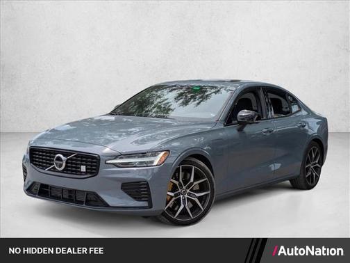 Thunder Grey Metallic 2022 Volvo S60 Recharge Plug-In Hybrid T8 Polestar