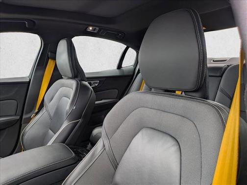 Thunder Grey Metallic 2022 Volvo S60 Recharge Plug-In Hybrid T8 Polestar