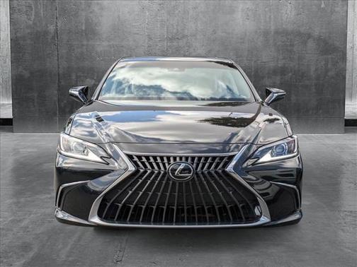 2024 Lexus ES 250 Base