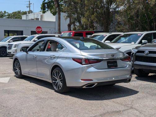 2025 Lexus ES 350 Base
