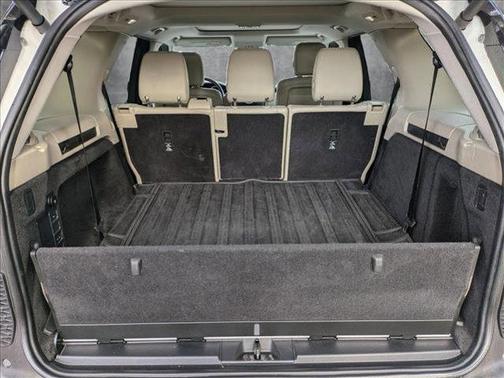 2020 Land Rover Discovery SE