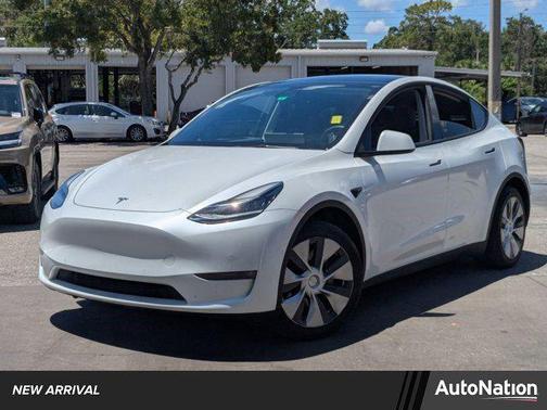 2022 Tesla Model Y Long Range Dual Motor All-Wheel Drive