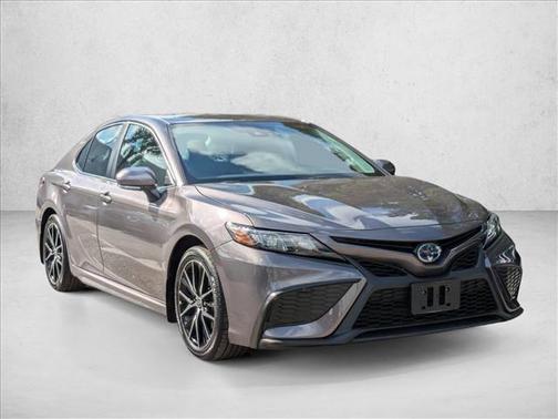2024 Toyota Camry Hybrid SE
