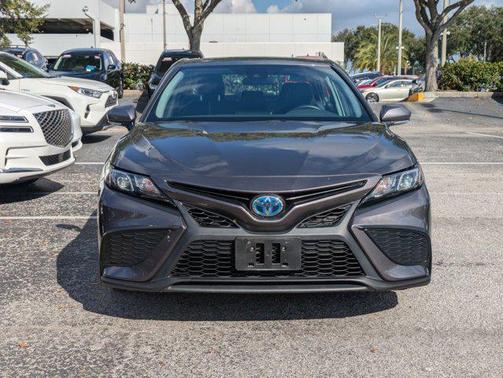 2024 Toyota Camry Hybrid SE