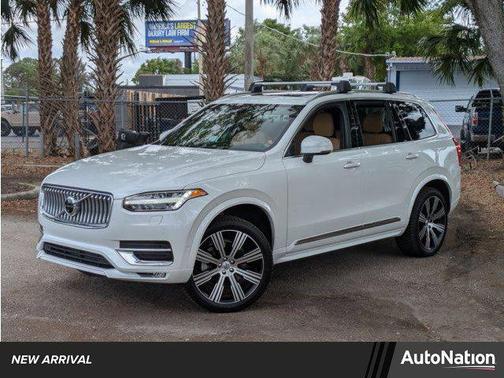 Crystal White Metallic 2022 Volvo XC90 T6 Inscription