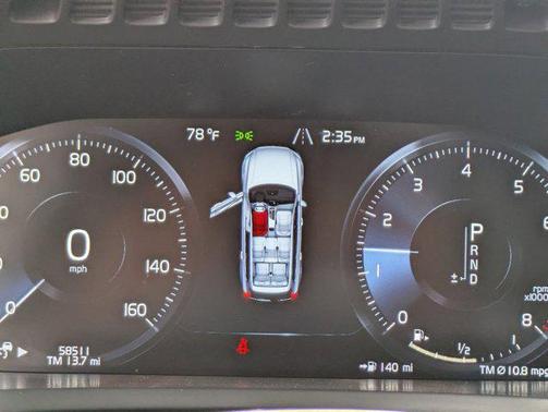 Crystal White Metallic 2022 Volvo XC90 T6 Inscription