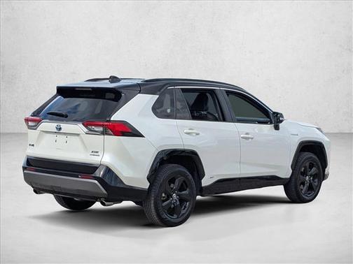 2021 Toyota RAV4 Hybrid SE