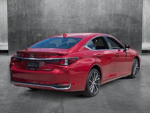 2025 Lexus ES 300h Base