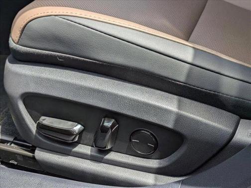 2025 Lexus ES 300h Base