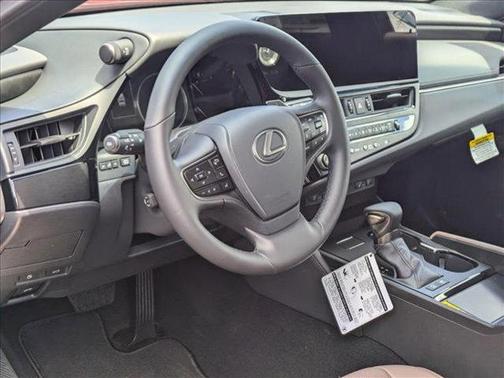 2025 Lexus ES 300h Base