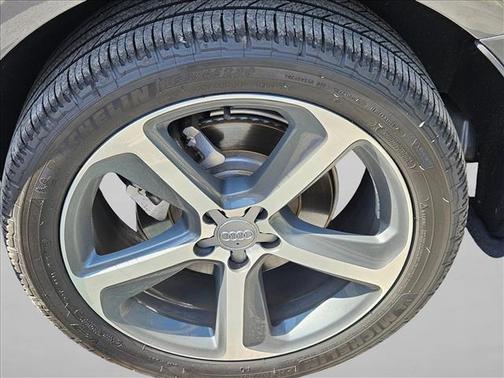 Daytona Gray Pearl 2015 Audi Q5 3.0T Premium Plus
