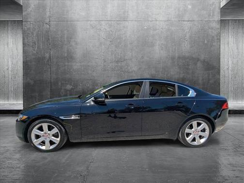 2017 Jaguar XE 25t Premium