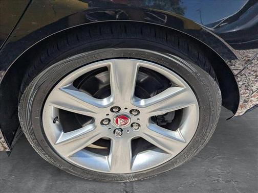2017 Jaguar XE 25t Premium