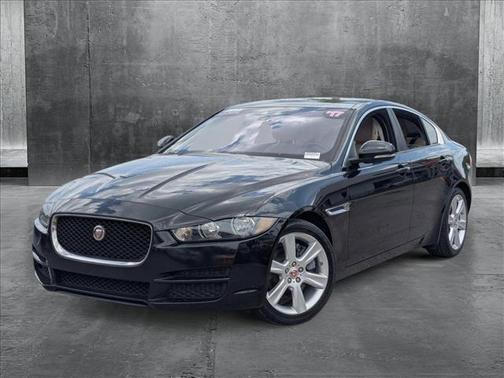2017 Jaguar XE 25t Premium